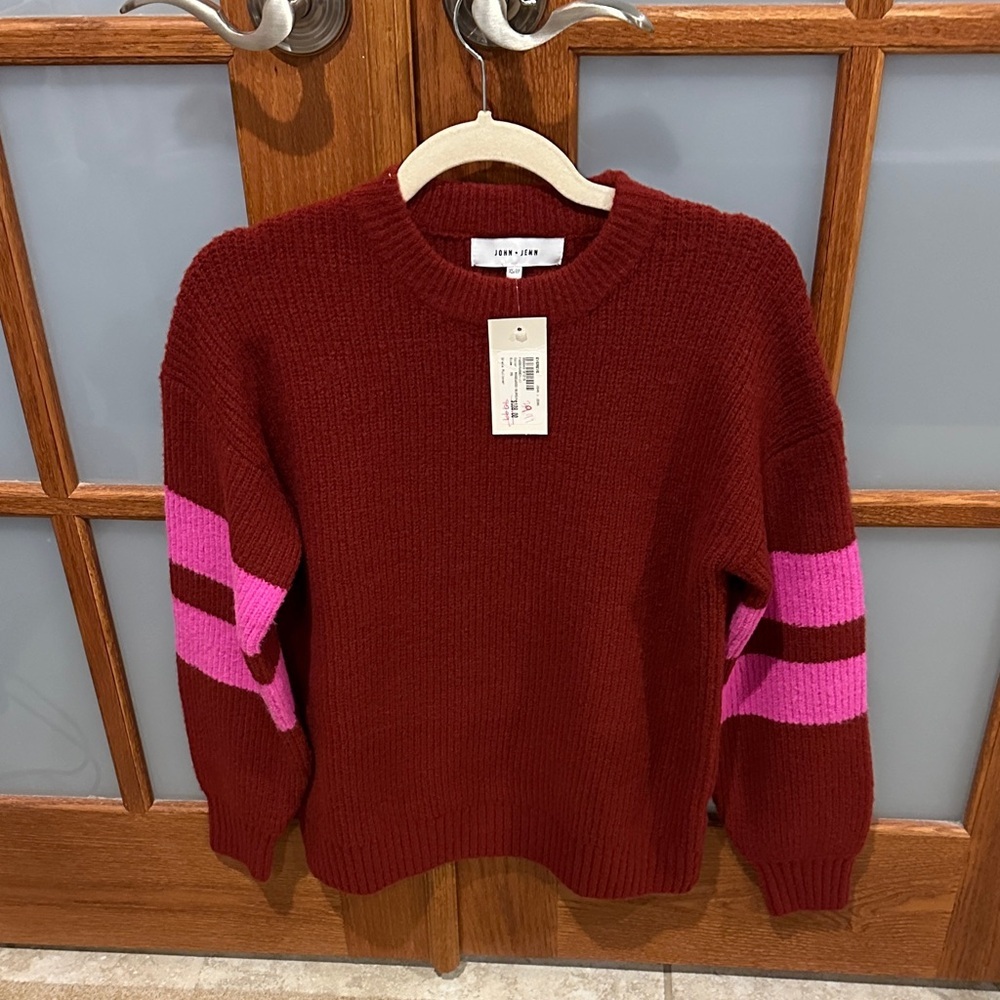 John + Jenn Burgundy and Pink Crew Neck Sweater​ - Picture 3 of 8